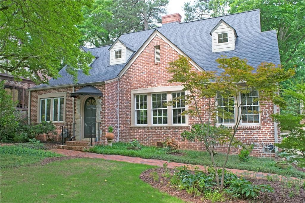 3 bedroom, 2,496 sq ft single family residence sold at 1628 N Pelham Road, Atlanta, GA 30324