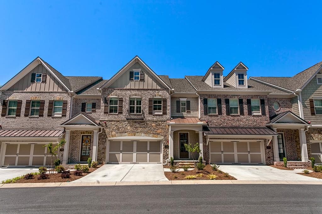 978 Bergeron Place, Sandy Springs, GA 30328 — most recent listing photo