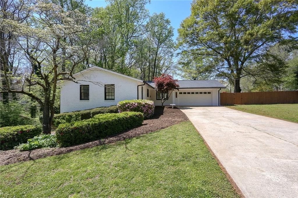 3 bedroom, 1,673 sq ft single family residence sold at 4144 Longview Drive, Atlanta, GA 30341