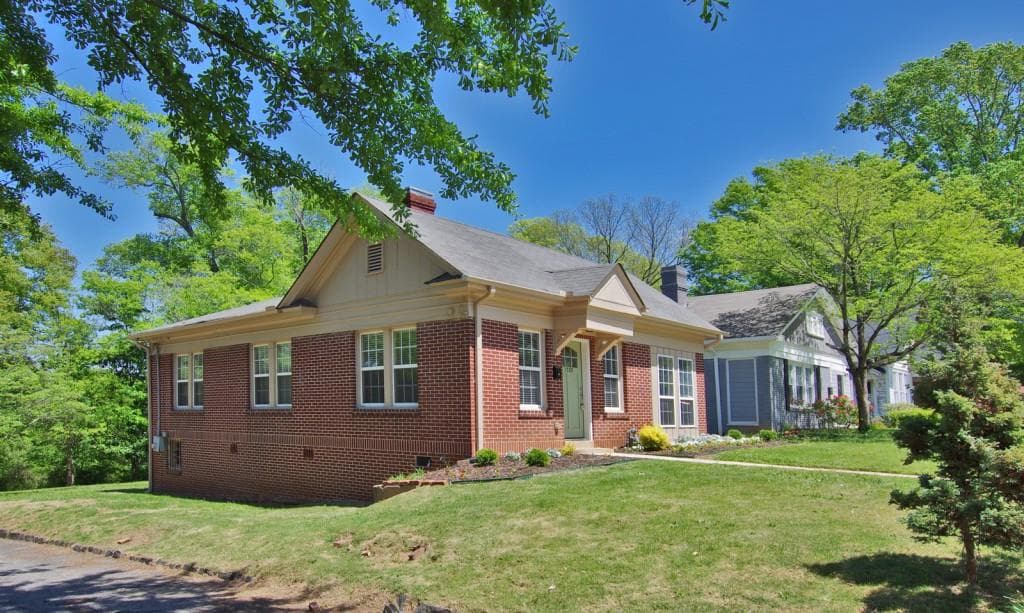 1709 W Forrest Avenue, East Point, GA 30344 — most recent listing photo