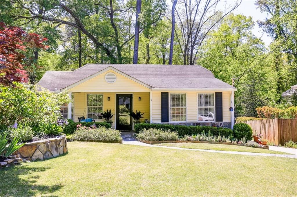 3 bedroom, 1,867 sq ft single family residence sold at 9 East Drive, Atlanta, GA 30305