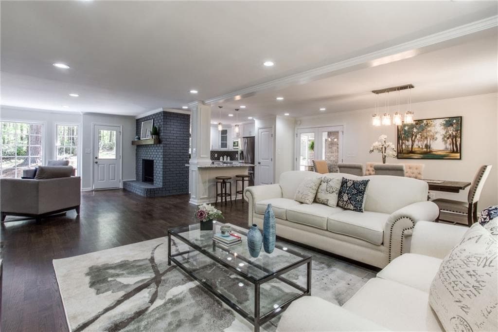 5 bedroom, 2,640 sq ft single family residence sold at 1216 Oleander Drive, Lilburn, GA 30047