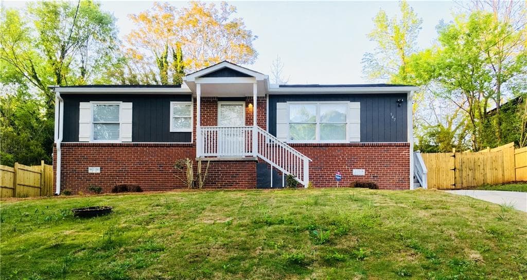 3 bedroom, 1,400 sq ft single family residence sold at 947 Rebel Forest Drive, Atlanta, GA 30315