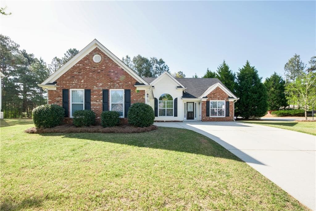 3 bedroom, 1,638 sq ft single family residence sold at 2213 Carlton Chase Road, Dacula, GA 30019