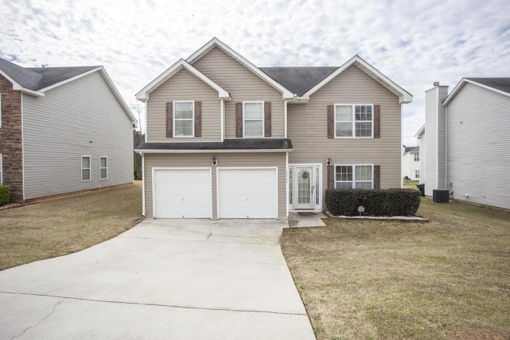 5900 Bluegrass View, Fairburn, GA 30213 — most recent listing photo