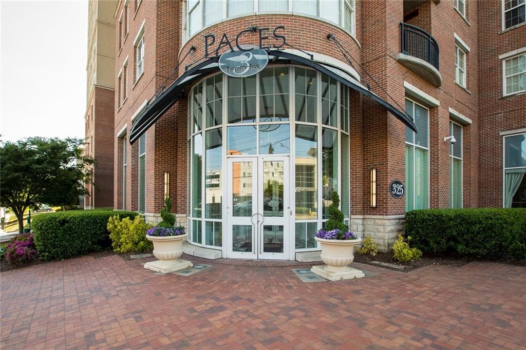1 bedroom, 979 sq ft condominium sold at 325 E Paces Ferry Road 2103, Atlanta, GA 30305
