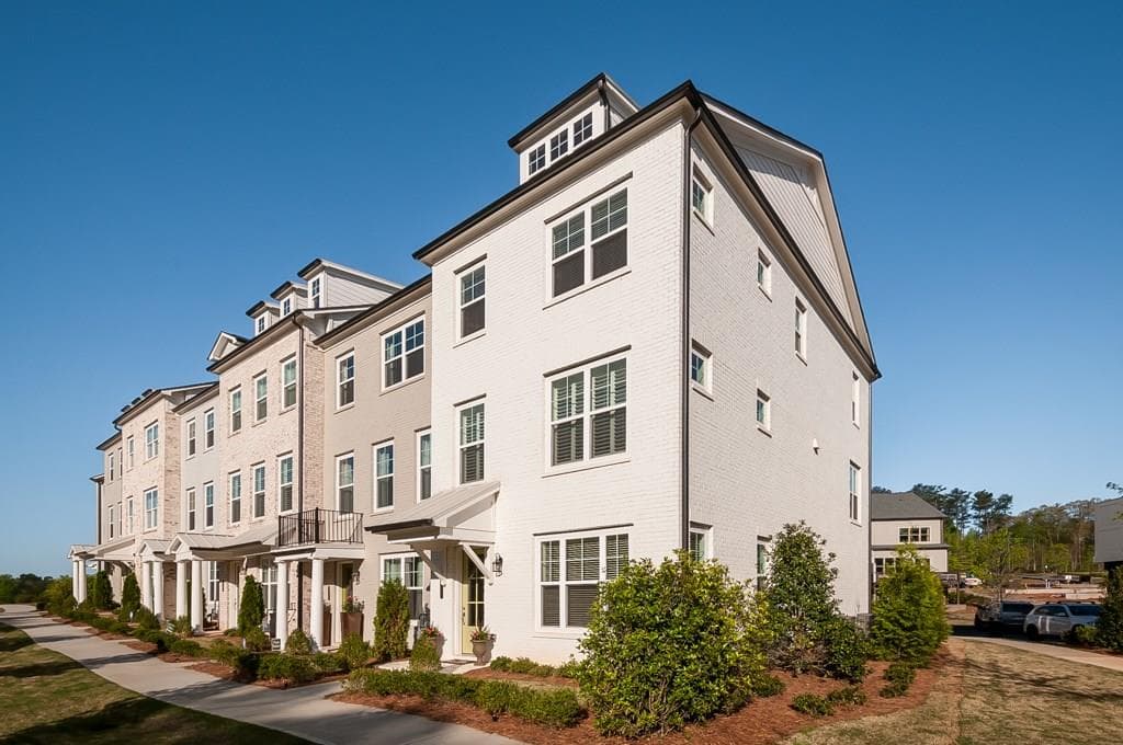 10204 Windalier Way, Roswell, GA 30076 — most recent listing photo