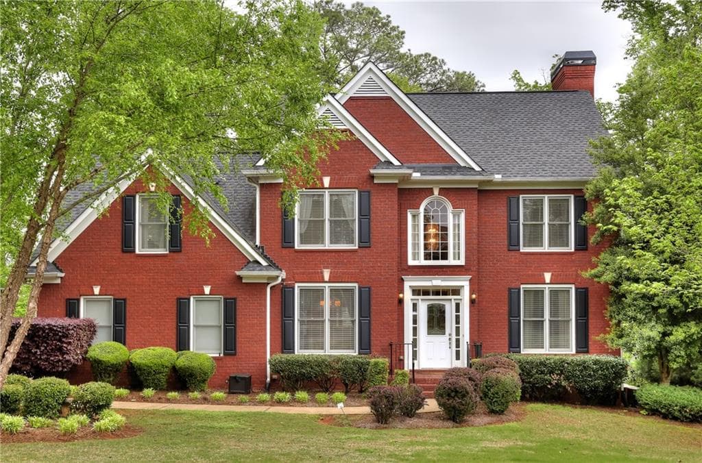 5 bedroom, 3,366 sq ft single family residence sold at 212 Glenbrook Lane, Canton, GA 30115