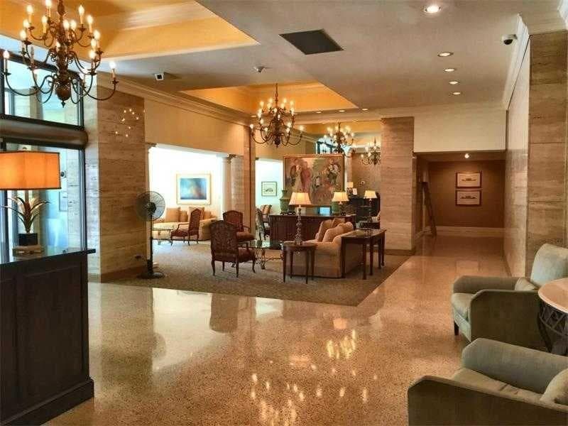 1 bedroom, 641 sq ft condominium sold at 300 W Peachtree Street 3O, Atlanta, GA 30308