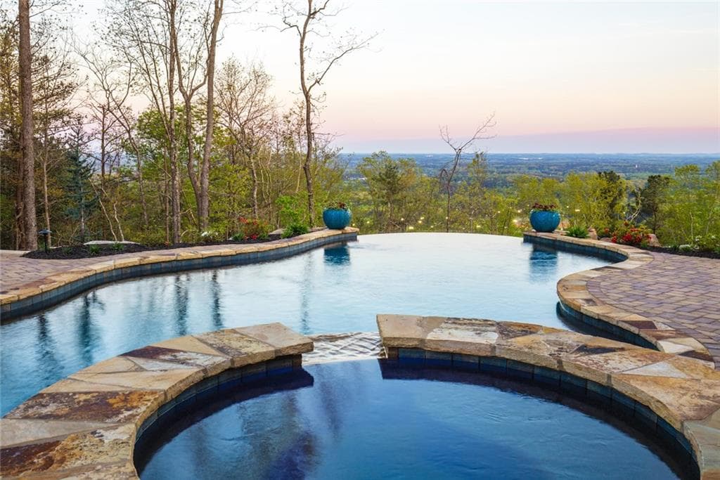 5 bedroom, 8,138 sq ft single family residence sold at 4984 Pindos Trail, Powder Springs, GA 30127