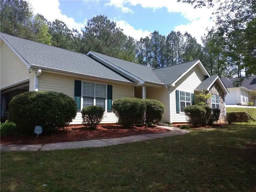 3 bedroom single family residence sold at 349 Winchester Drive, Sharpsburg, GA 30277