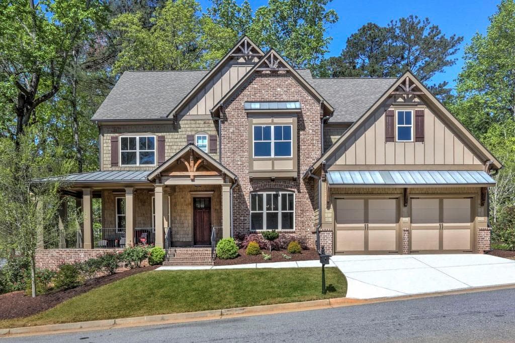 6 bedroom, 3,900 sq ft single family residence sold at 4141 W Cooper Lake Drive, Smyrna, GA 30082