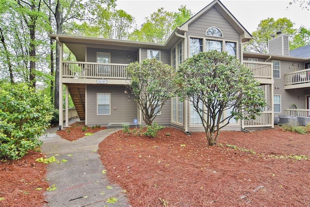 2 bedroom, 1,244 sq ft condominium sold at 801 Country Park Drive, Smyrna, GA 30080