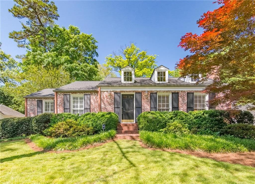 3 bedroom single family residence sold at 1826 Meredith Drive, Atlanta, GA 30318