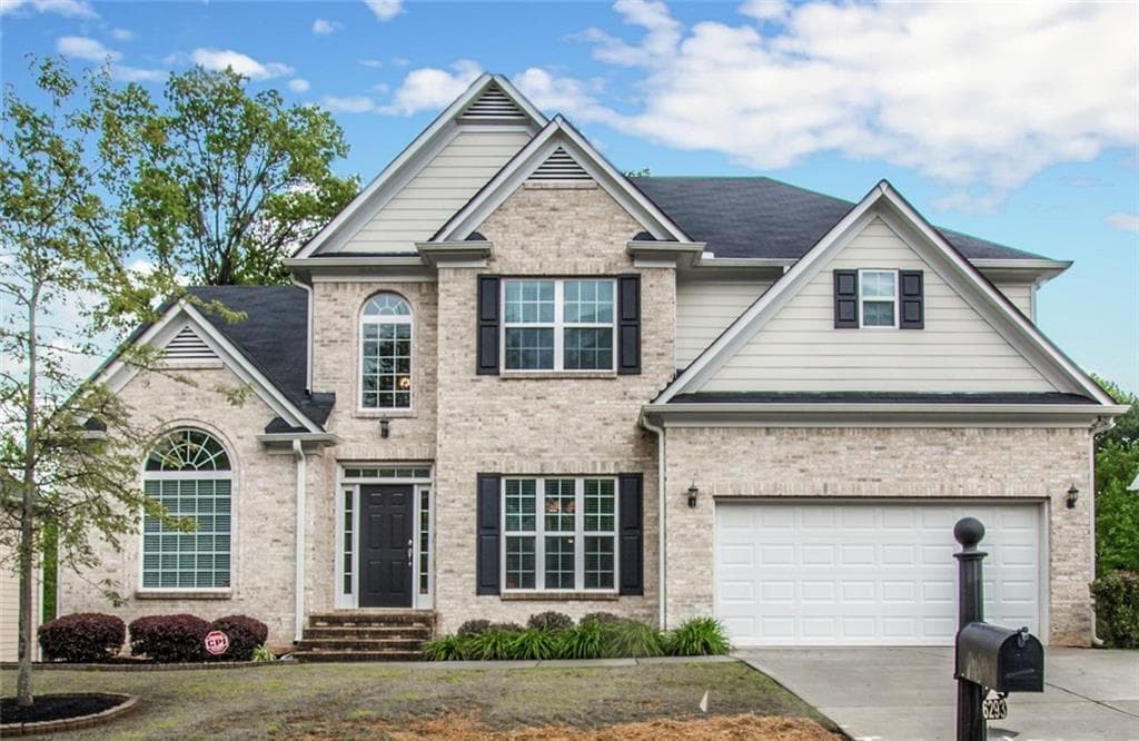 6293 Vinings Vintage Drive, Mableton, GA 30126 — most recent listing photo