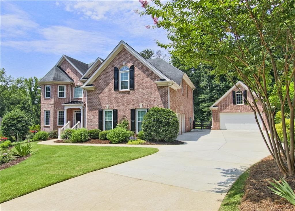 5040 Huntwood Way, Roswell, GA 30075 — most recent listing photo