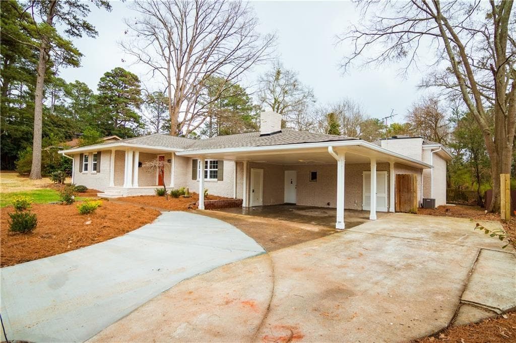 4 bedroom single family residence sold at 3143 Wiltshire Drive, Avondale Estates, GA 30002