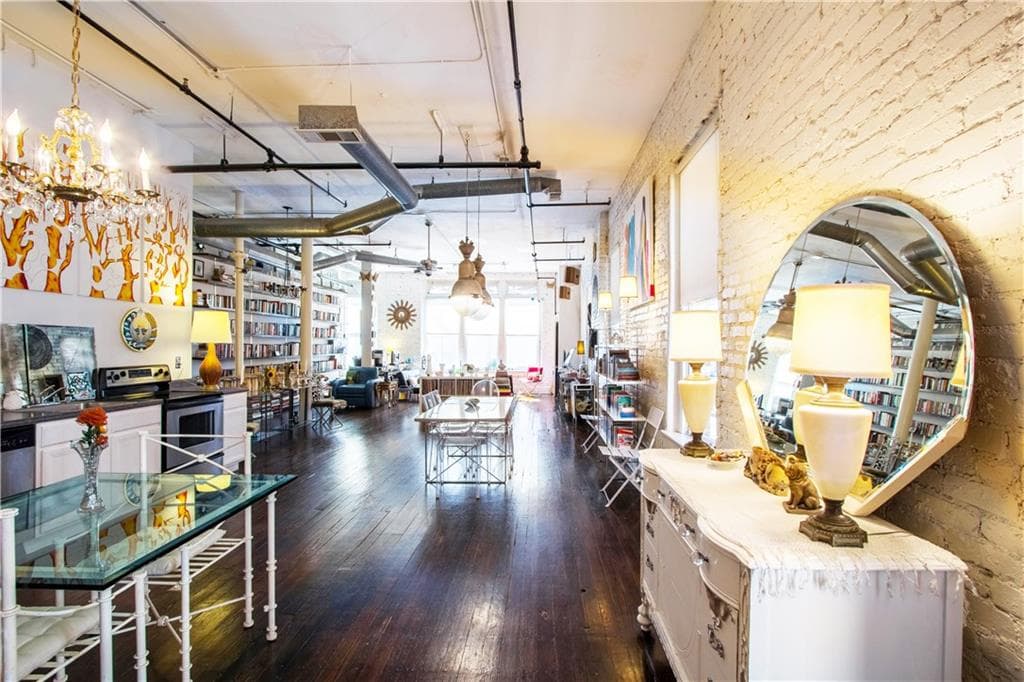 1 bedroom, 1,298 sq ft condominium sold at 215 Mitchell Street 12, Atlanta, GA 30303