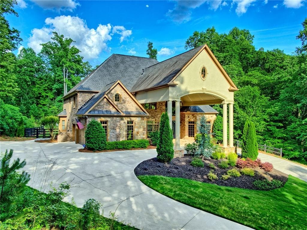 8225 Hurakan Creek Crossing, Cumming, GA 30028 — most recent listing photo