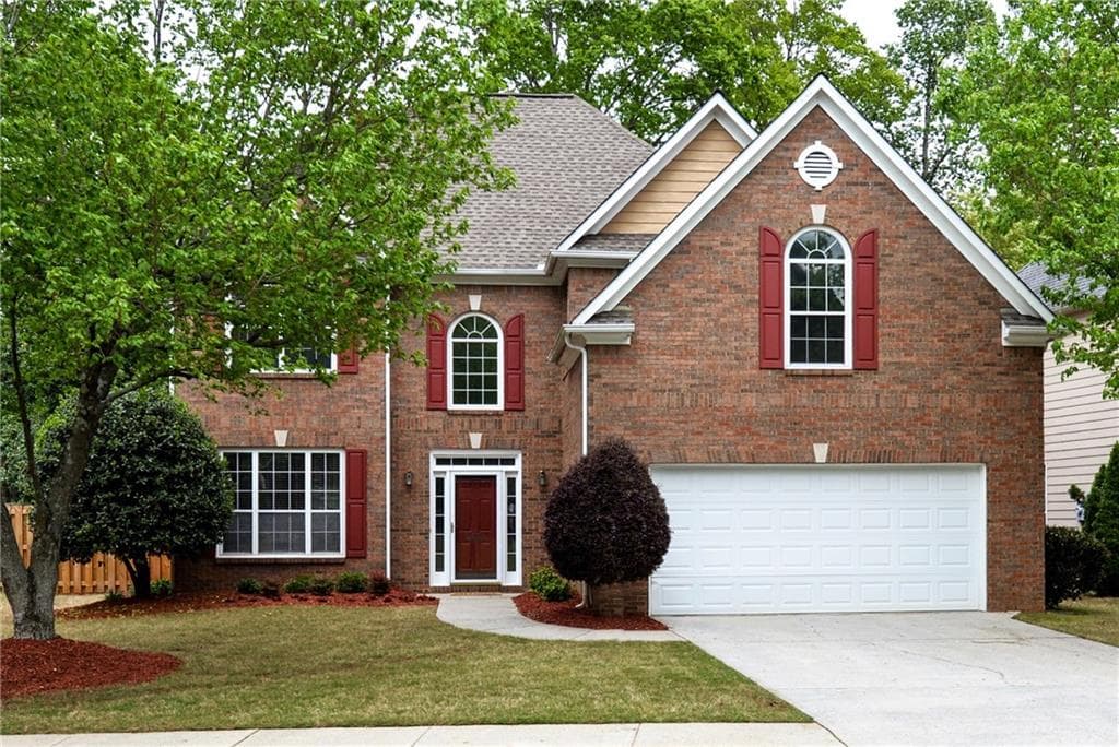 4 bedroom, 2,430 sq ft single family residence sold at 5035 Baywood Drive, Roswell, GA 30076