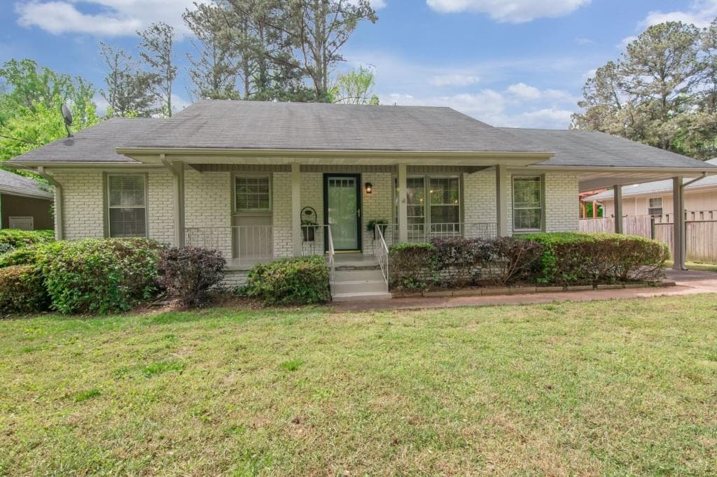 2413 Hunting Valley Drive, Decatur, GA 30033 — most recent listing photo