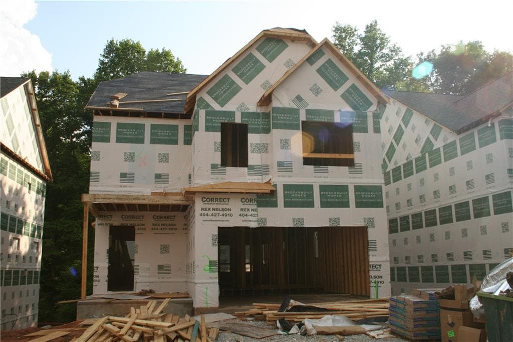4 bedroom, 2,616 sq ft single family residence sold at 2242 Main Street, Atlanta, GA 30318