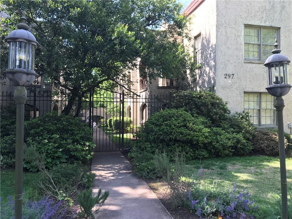 2 bedroom, 736 sq ft condominium sold at 297 Atlanta Avenue 4, Atlanta, GA 30315
