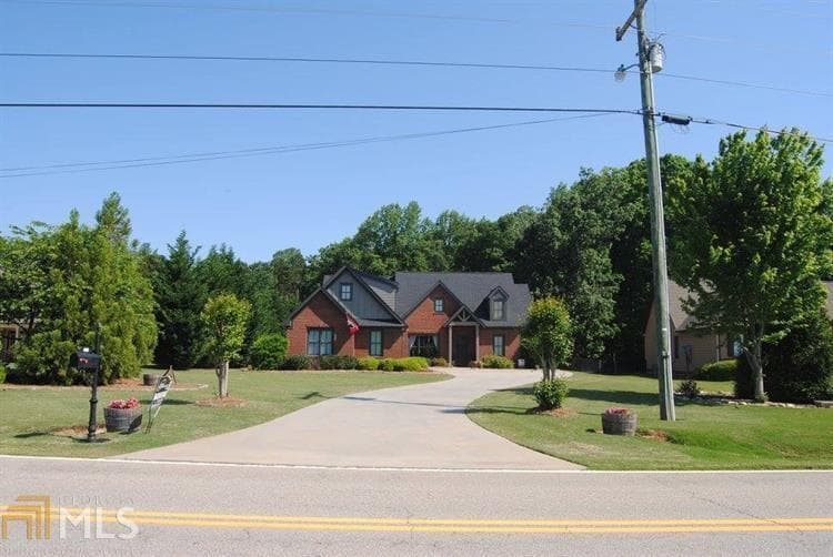 4 bedroom single family residence sold at 8550 Belton Bridge Road, Lula, GA 30554