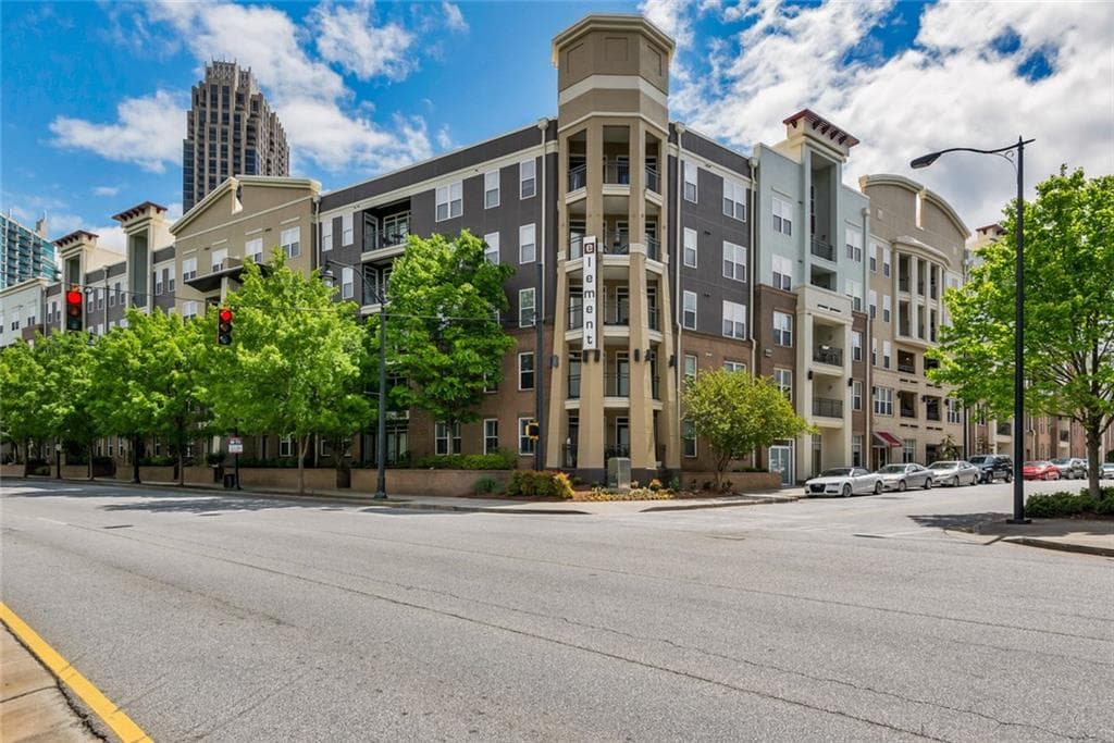 2 bedroom, 1,253 sq ft condominium sold at 390 17th Street 4018, Atlanta, GA 30363