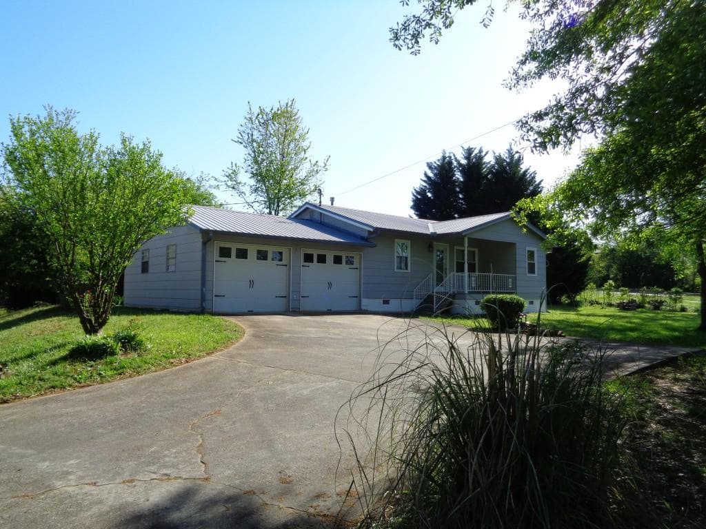3320 Ladd Drive, Gainesville, GA 30506 — most recent listing photo