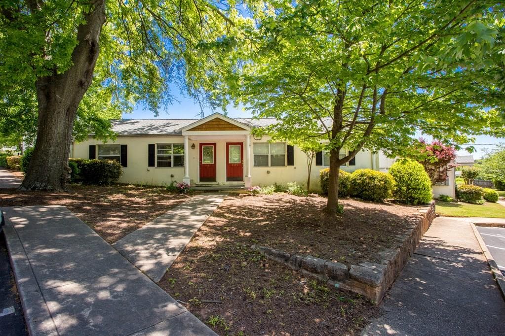 2 bedroom, 702 sq ft condominium sold at 1547 STONE GATE Lane, Atlanta, GA 30317