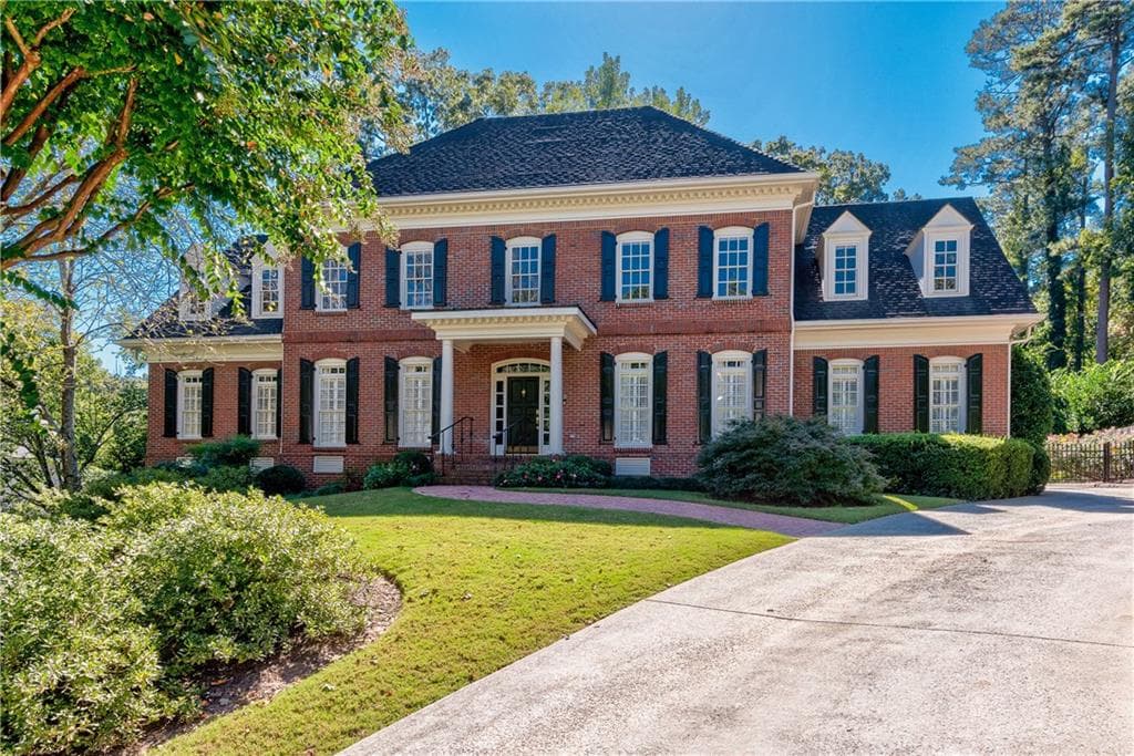 4 bedroom, 5,073 sq ft single family residence sold at 1414 Wesley Walk, Atlanta, GA 30327