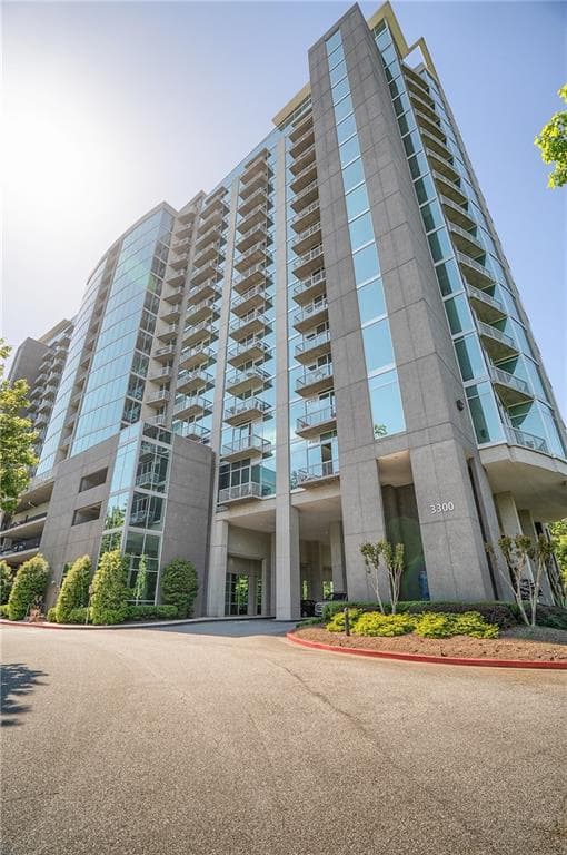 1 bedroom, 806 sq ft condominium sold at 3300 Windy Ridge Parkway 604, Atlanta, GA 30339