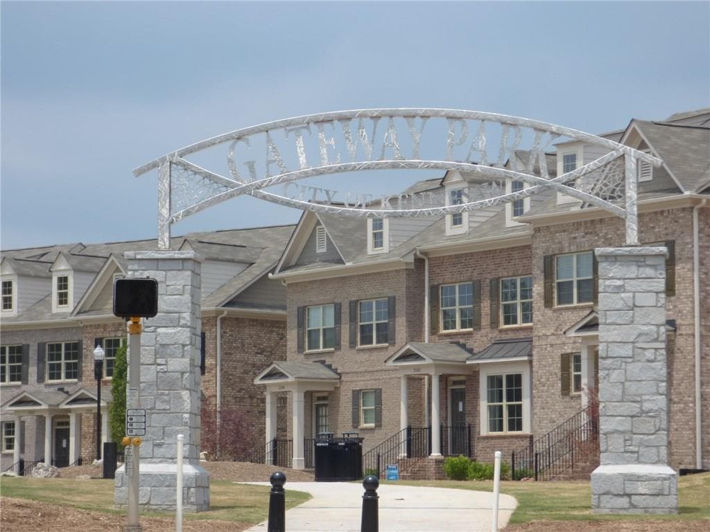 3 bedroom, 1,930 sq ft townhouse sold at 2802 Fuller's Alley, Kennesaw, GA 30144