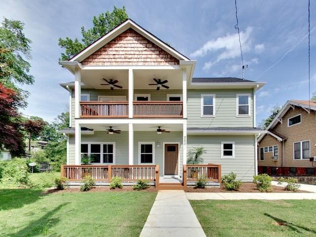 4 bedroom, 2,216 sq ft single family residence sold at 283 Murray Hill Avenue, Atlanta, GA 30317