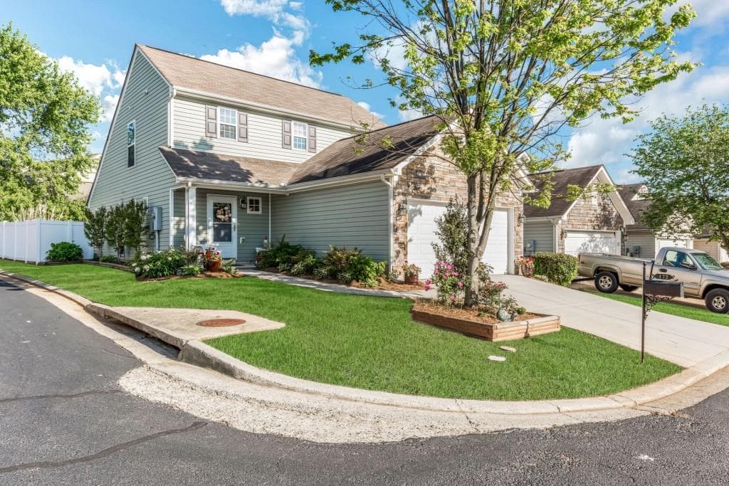 3 bedroom, 1,650 sq ft single family residence sold at 172 Cobbler Cove Drive, Dallas, GA 30132