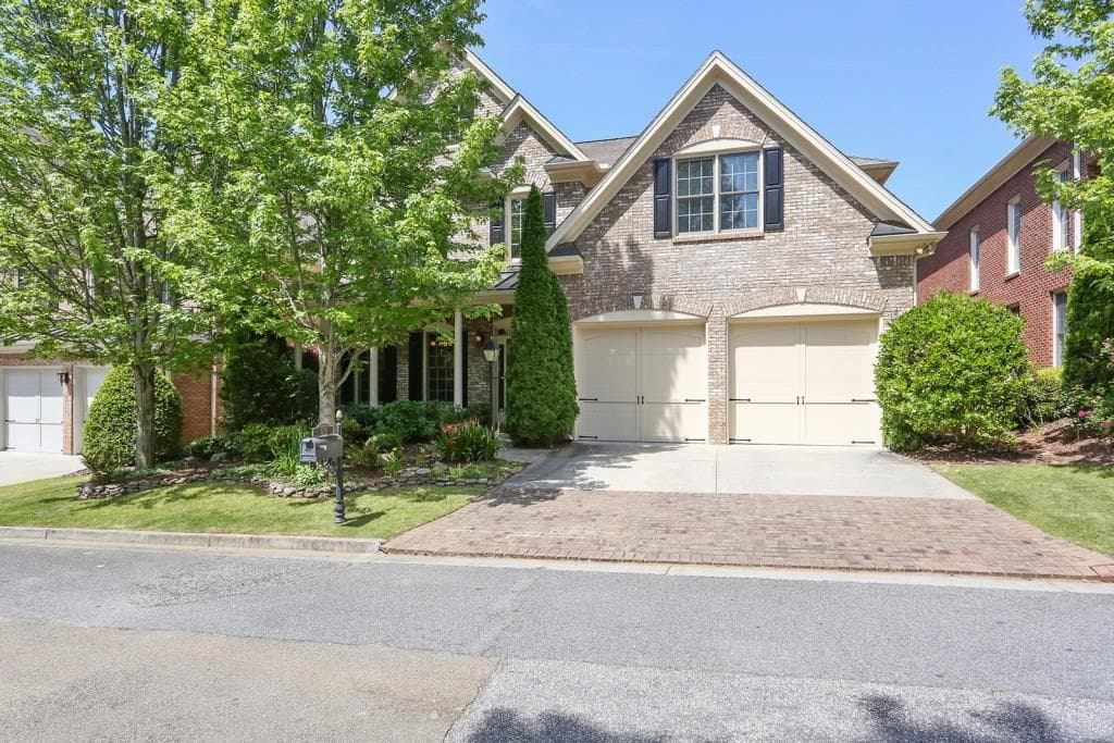 375 Wembley Circle, Atlanta, GA 30328 — most recent listing photo