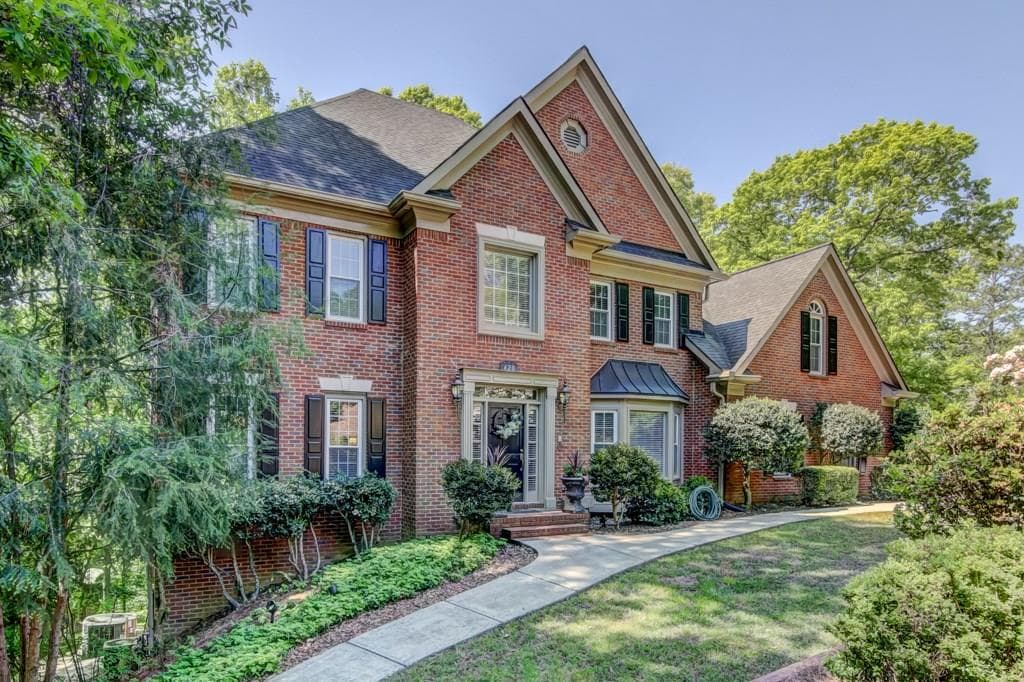 420 Cliffcove Court, Roswell, GA 30076 — most recent listing photo