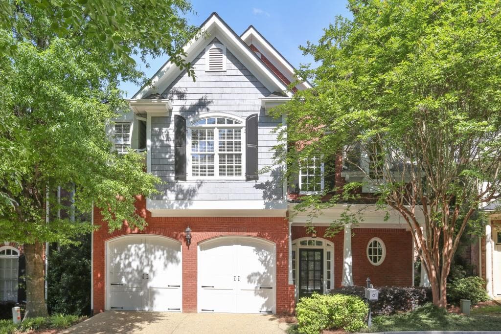 4 bedroom, 3,500 sq ft single family residence sold at 13 Bohler Point, Atlanta, GA 30327