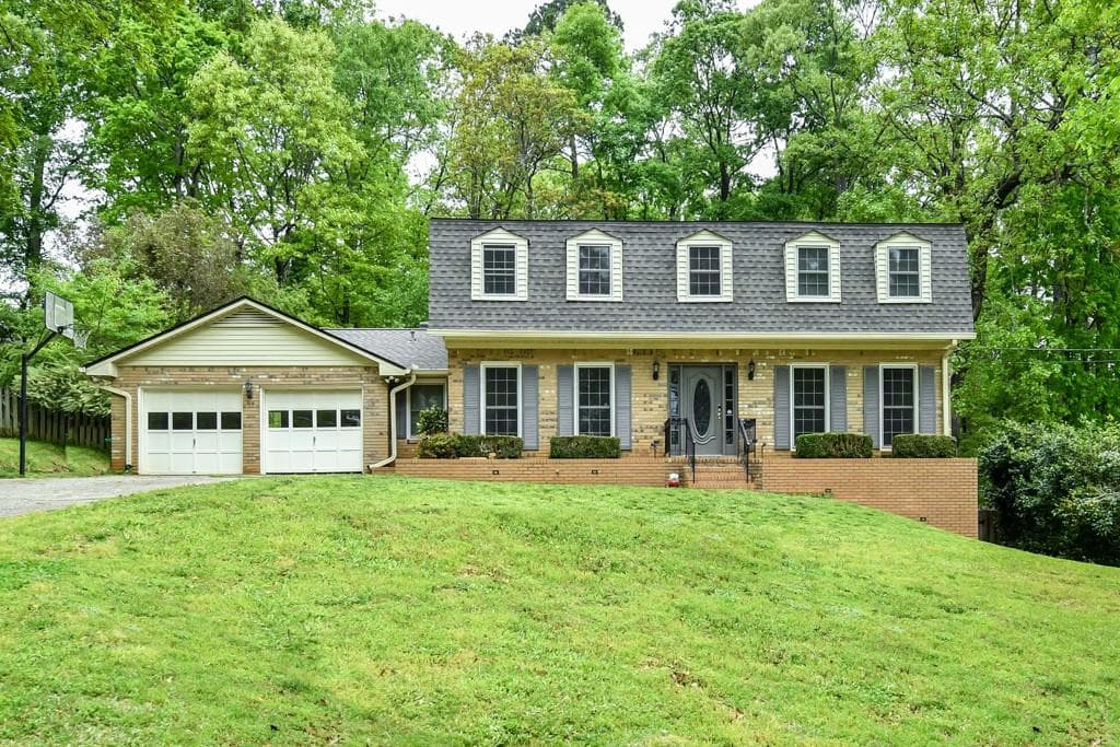 5392 Seaton Way, Dunwoody, GA 30338 — most recent listing photo