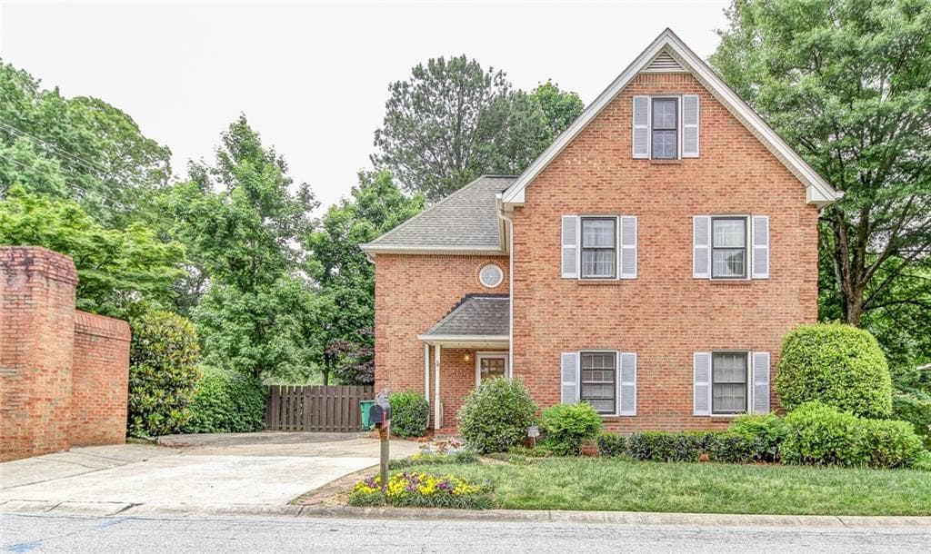 3 bedroom, 2,016 sq ft single family residence sold at 1415 Camden Walk, Decatur, GA 30033