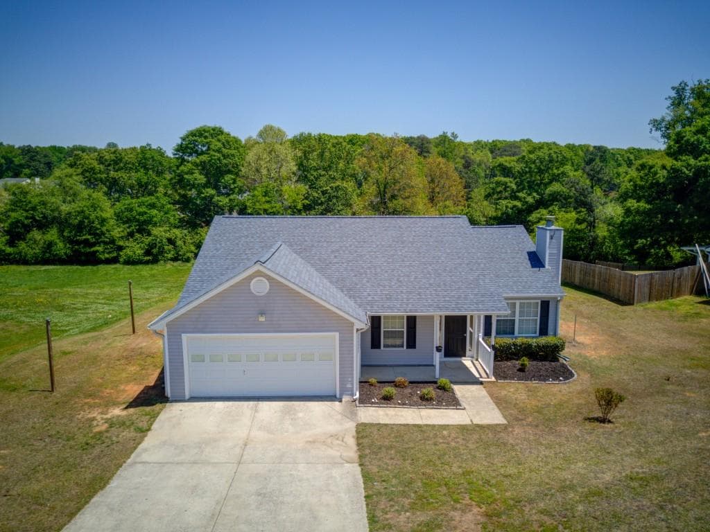 3 bedroom, 1,486 sq ft single family residence sold at 1420 Flanagan Mill Drive, Auburn, GA 30011