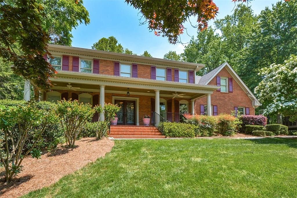 1641 Wellshire Lane, Dunwoody, GA 30338 — most recent listing photo