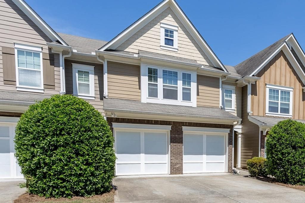 3 bedroom, 1,996 sq ft townhouse sold at 1857 Ellison Lakes Court 21, Kennesaw, GA 30152