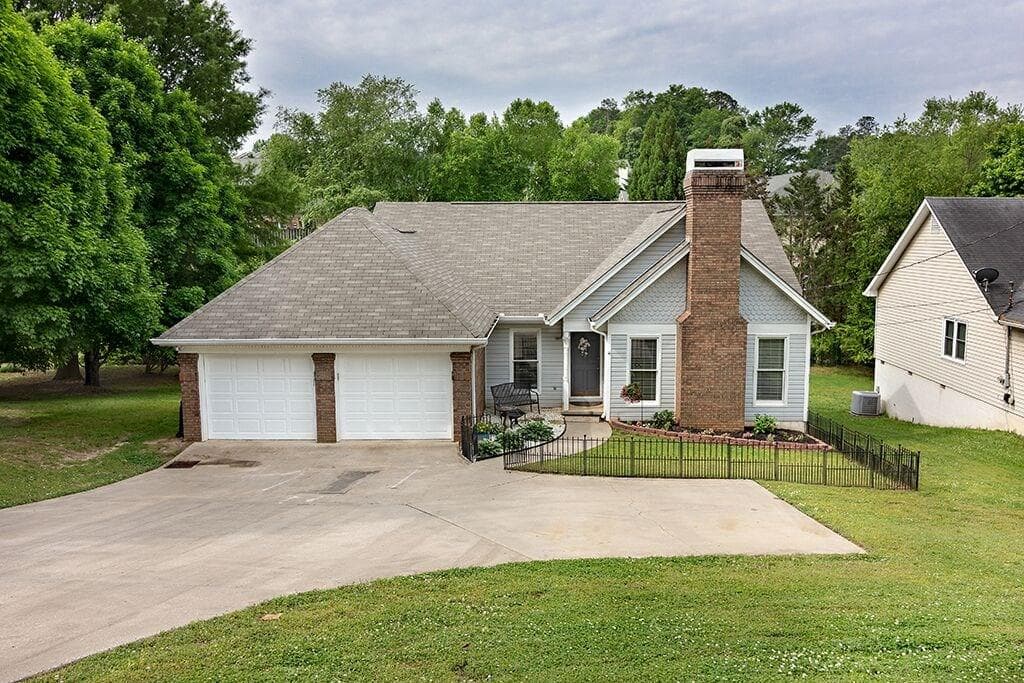 1143 Springway Drive, Gainesville, GA 30501 — most recent listing photo