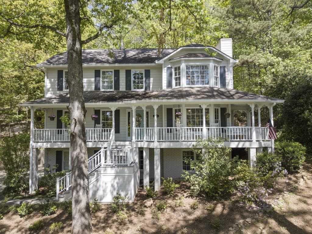 10850 Shallowford Road, Roswell, GA 30075 — most recent listing photo