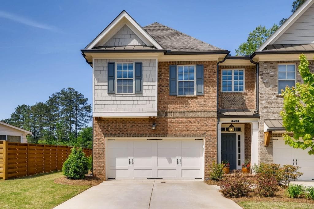 2001 Towneship Trail 2001, Roswell, GA 30075 — most recent listing photo