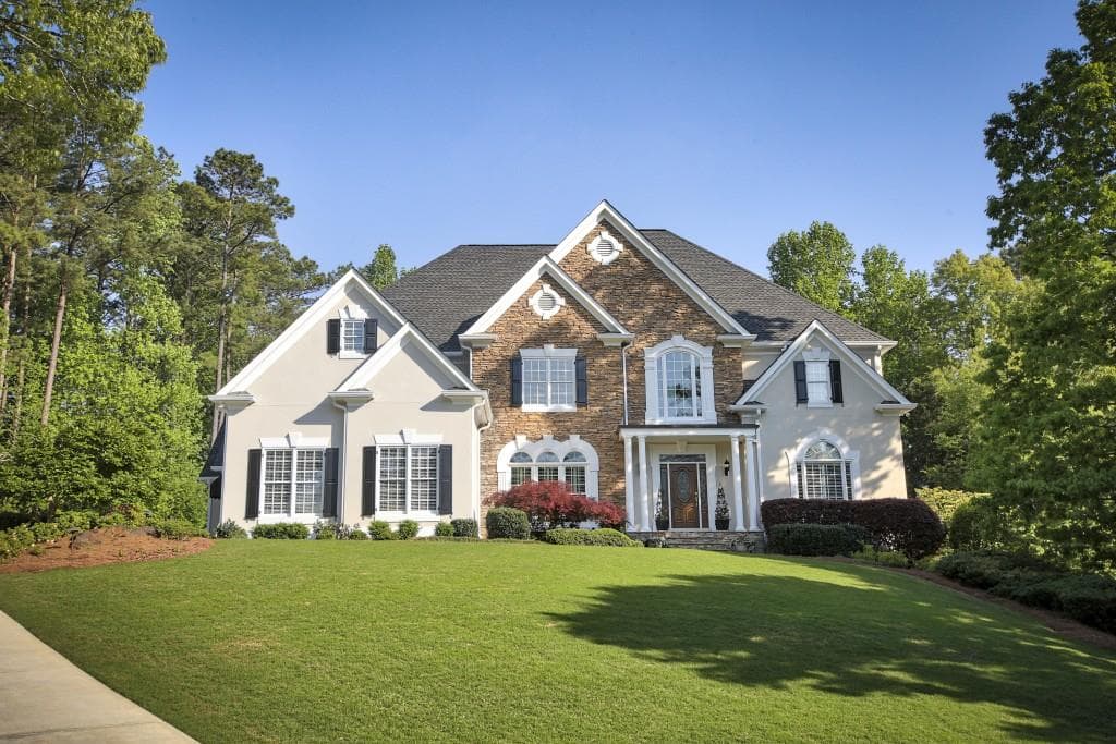 5 bedroom, 8,602 sq ft single family residence sold at 15205 White Columns Drive, Milton, GA 30004