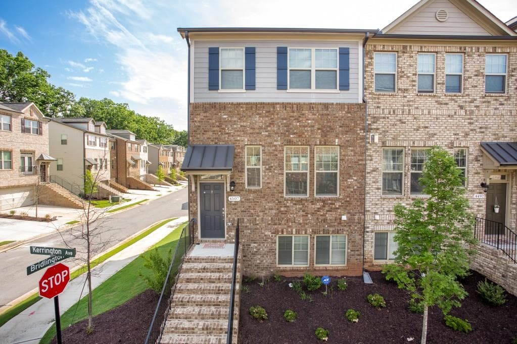 4507 Kerrington Avenue, Sugar Hill, GA 30518 — most recent listing photo