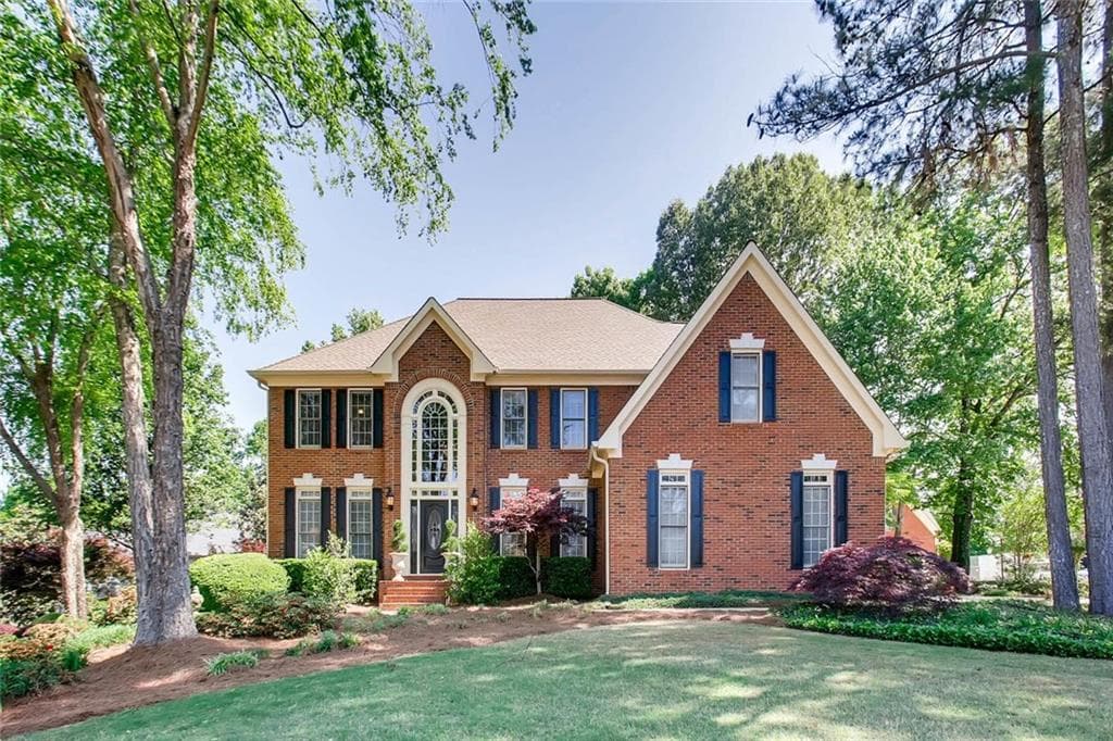 6 bedroom, 4,618 sq ft single family residence sold at 4580 Park Brooke Trace, Alpharetta, GA 30022